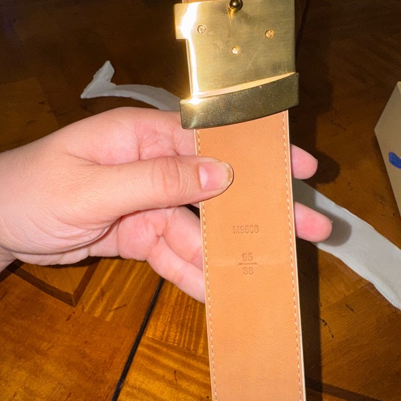 Louis Vuitton Damier Azur LV Initiales Belt - Picture 9 of 9